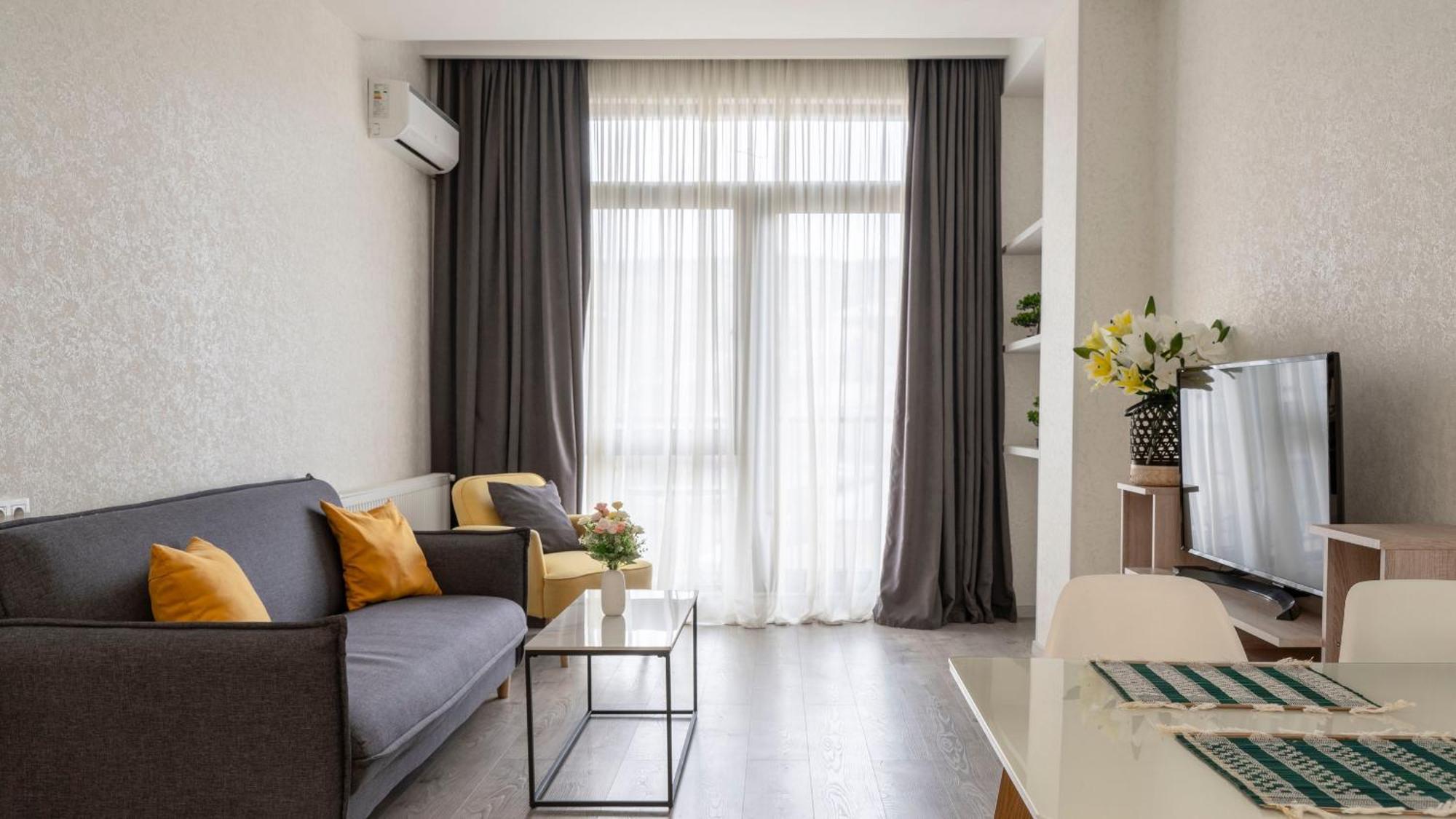 Cozy Apartment In The Heart Of Tbilisi Eksteriør billede